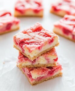 Strawberry White Chocolate Gooey Bars Recipe
