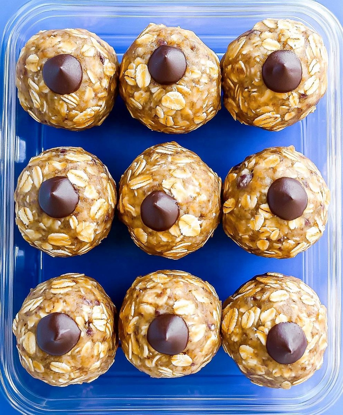 Healthy Oatmeal Energy Balls Recipe
