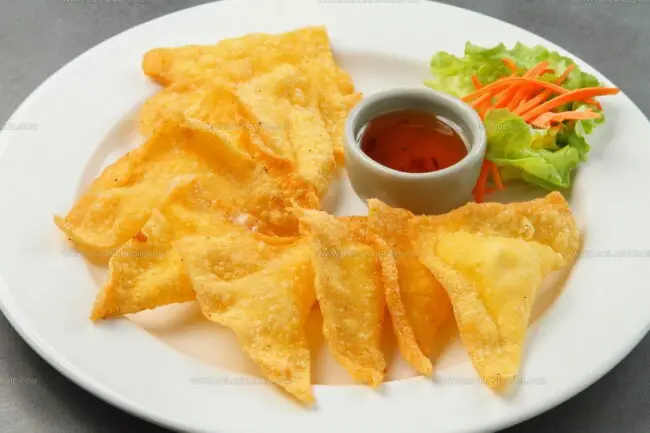 How Can You Keep Chinese Appetizers Crispy Until Serving?