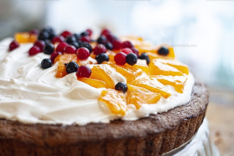 What Does Bavarian Cream Taste Like? The Sweet Mystery Revealed