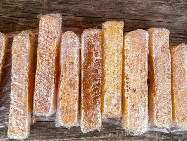 How to Buy and Store Honeycomb