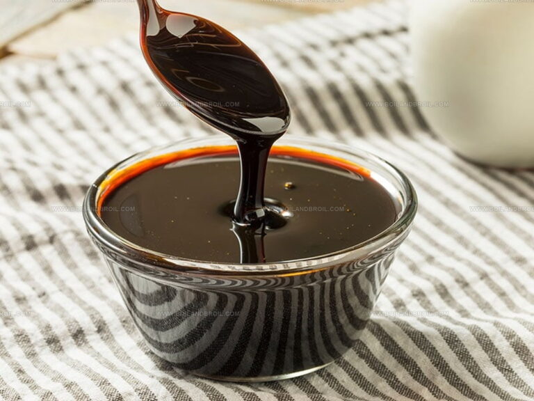 4 Rich Flavor Substitutes That Replace Molasses